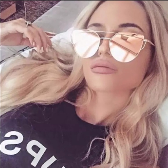 SUN & SKI ROSE GOLD MIRRORED SUNGLASSES. UV SAFE - Picture 3 of 8